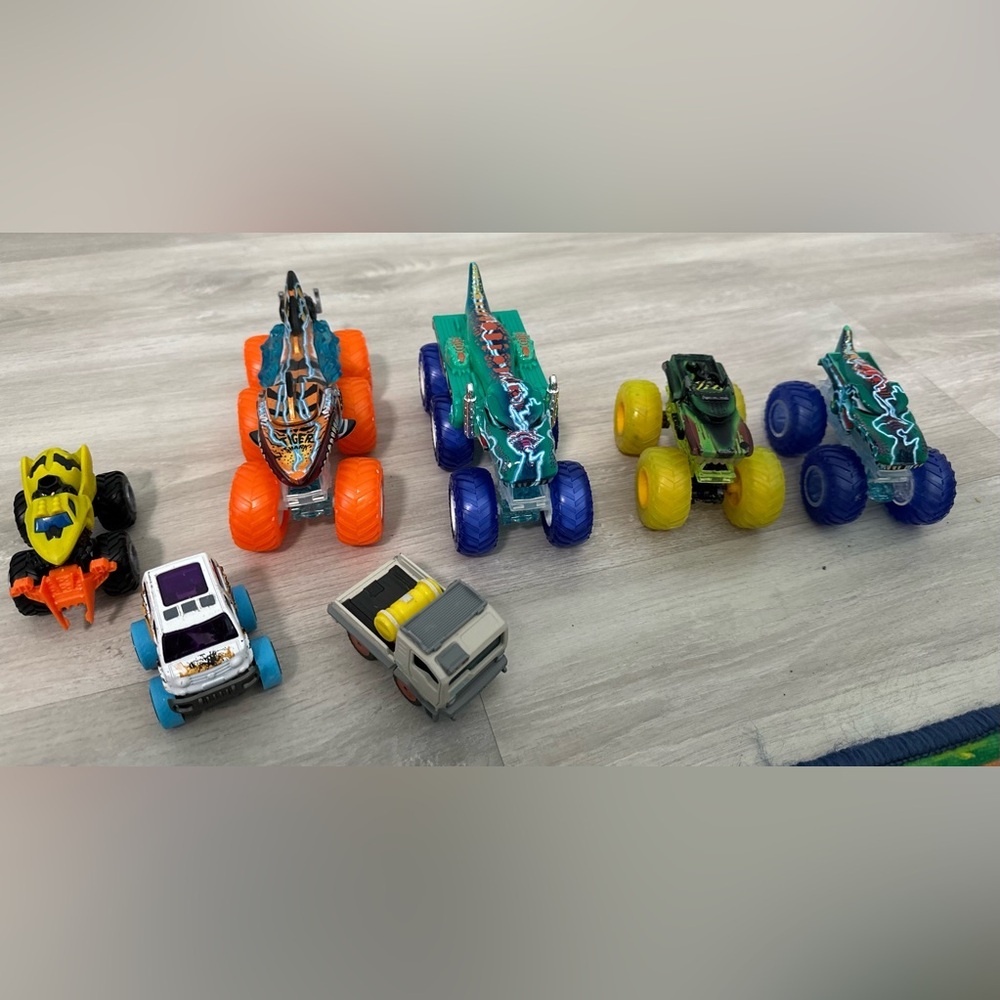 Hot Wheels Monster Truck Lot Orange Green Yellow Blue Kids Toy Cars Set of 7 - Picture 2 of 5